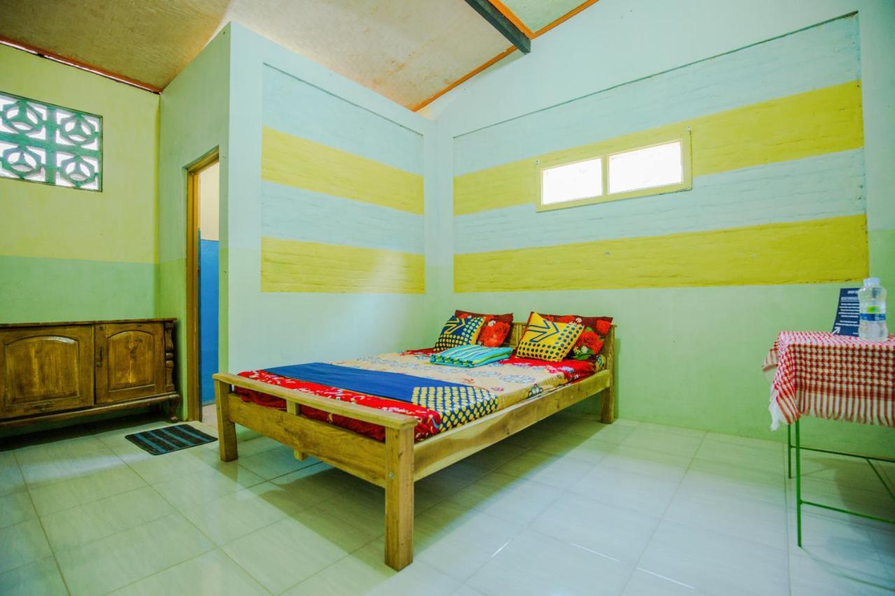 בניוואנגי Gandrung Payungan Family Inn מראה חיצוני תמונה